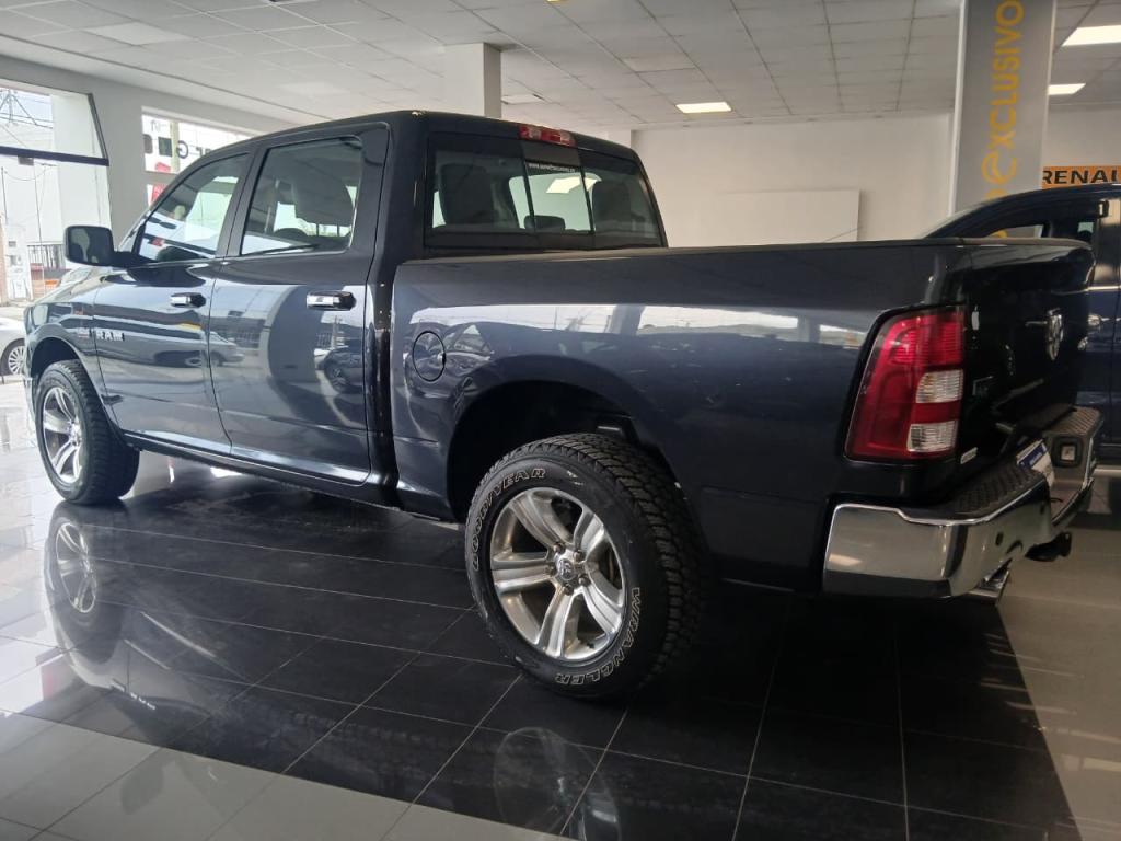 RAM 1500 5.7 V8 LARAMIE 4X4 2015